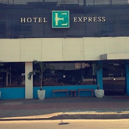 Hotel Express - Leva E Busca No Aeroporto Gratis 24 Horas Варзеа-Ґранді Екстер'єр фото